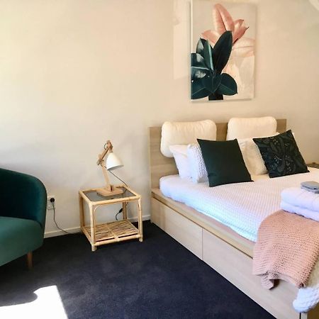 Number 1 - Chic Inner City Rooms 基督城 外观 照片