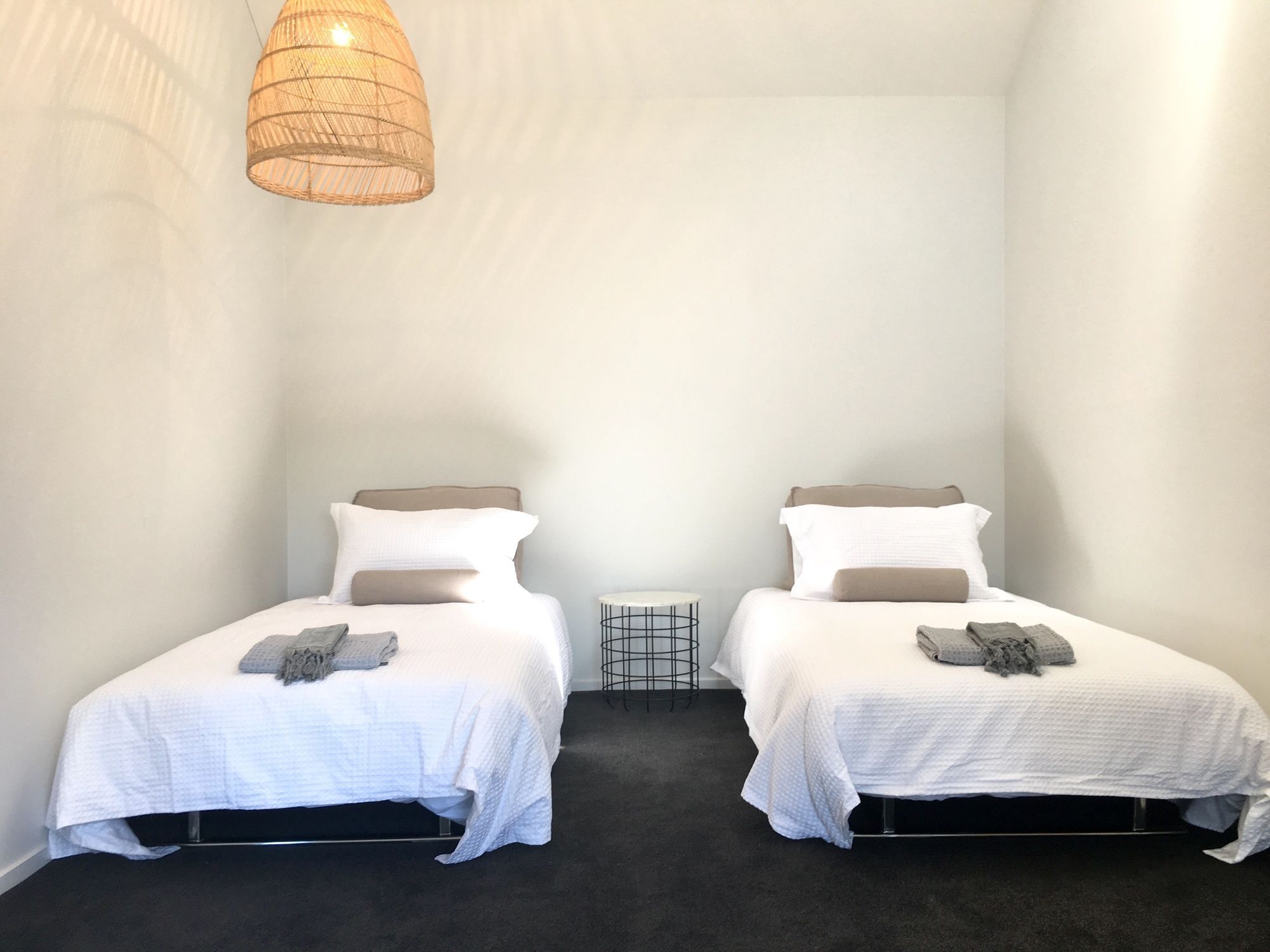 Number 1 - Chic Inner City Rooms 基督城 外观 照片